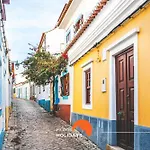 #275 Only Families - A Flor By Home Holidays