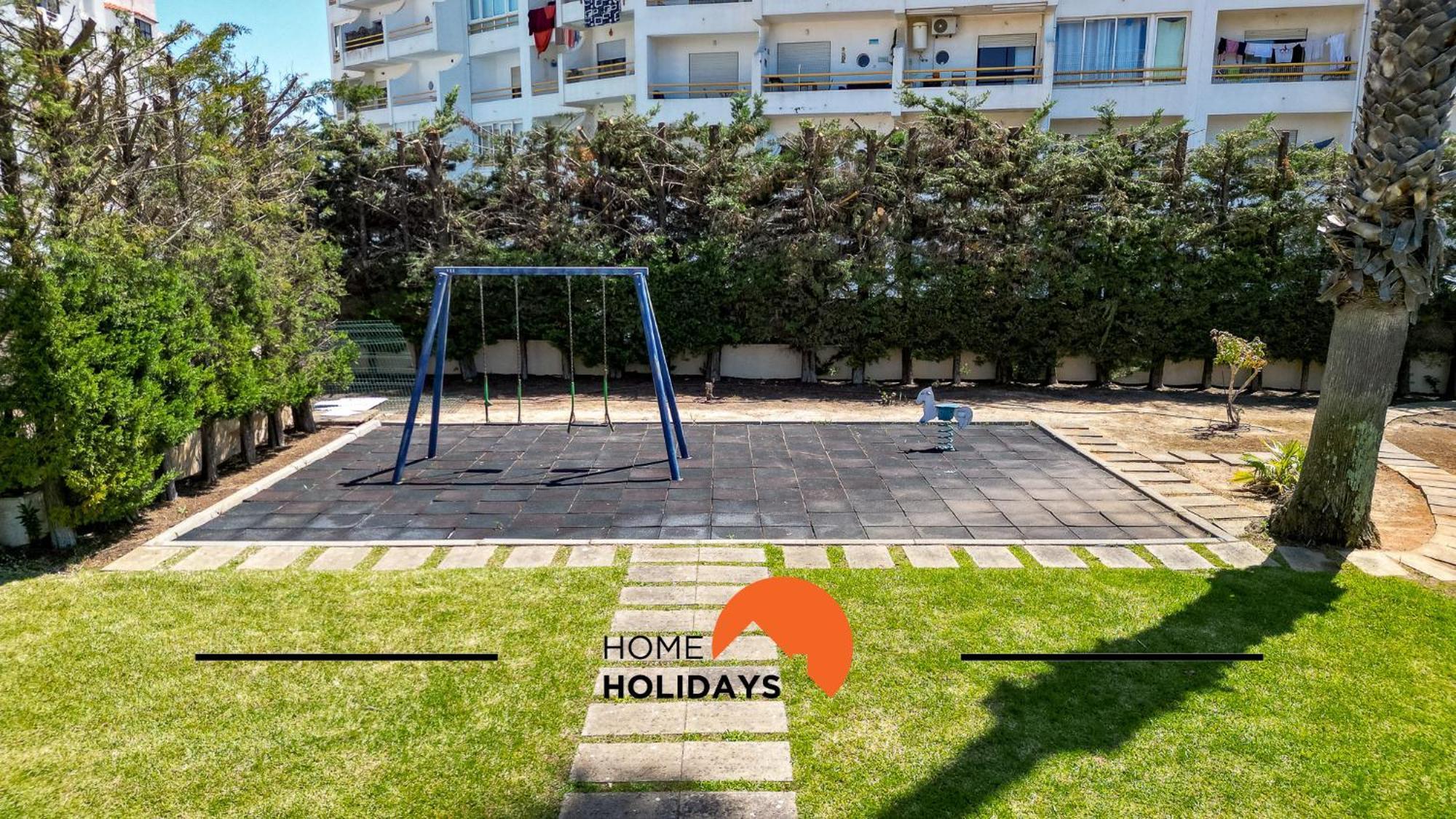 #275 Only Families - A Flor By Home Holidays * Albufeira